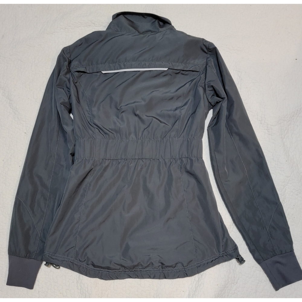 RUNNING Room Jacket - Picture 2 of 8